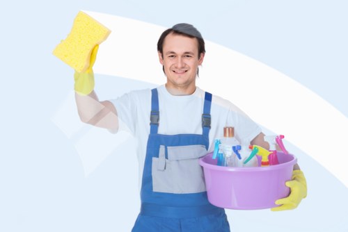 End of tenancy deep clean for a flat in W4